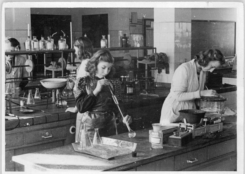 Chemiekombinat Buna, Versuchsarbeiten in Lehrlingswerkstatt