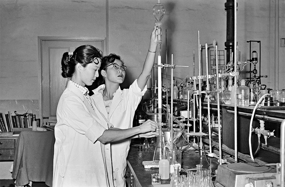 OUR work expertises ANALYTISCHE CHEMIE